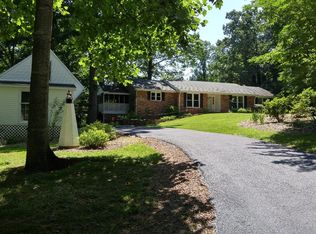 128 Hunting Ln, Goode, VA 24556