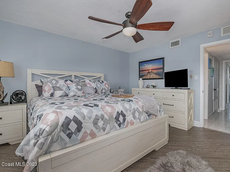 1555 N Highway A1A #202 — Photo 38