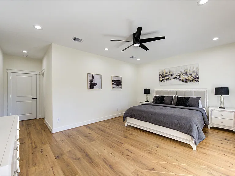 3406 Garapan St #A — Photo 40