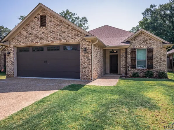 240 Ron Boyett Dr, White Oak, TX 75693