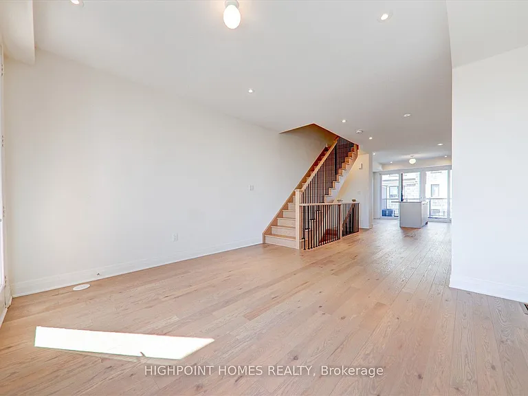 641 Port Darlington Rd #20 — Photo 17
