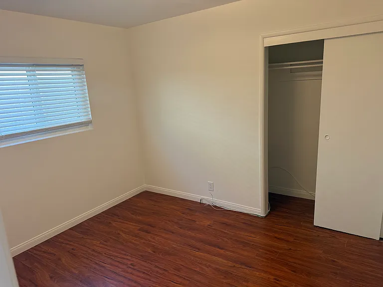 2219 Mathews Ave #A — Photo 13