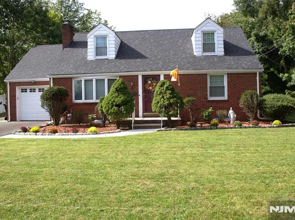 65 Spring Valley Road, Paramus, NJ 07652