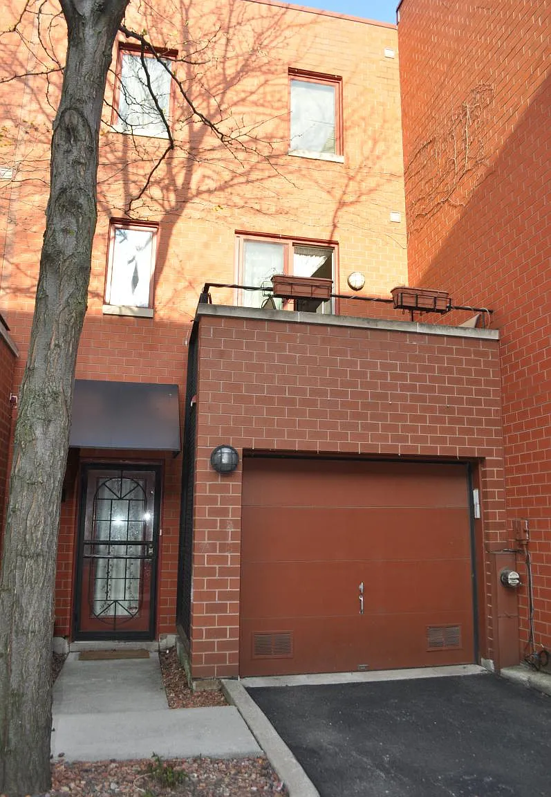 3 bed, 1586 sqft, $3,999 — Photo 1