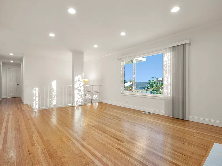 430 Monaco Ave — Photo 19