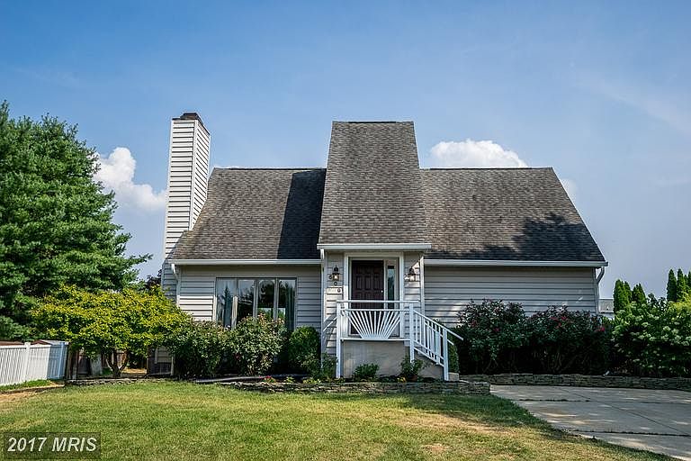 1st image of 609 High Plain Dr