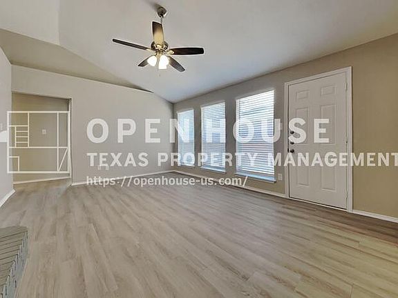 3rd image of 320 Faircrest Dr