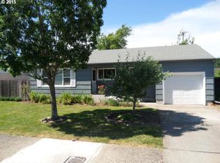 1384 Modoc St, Springfield, OR 97477