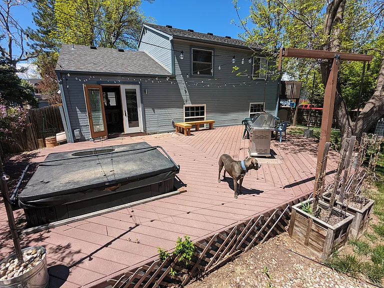 3100 Crockett St — Photo 11