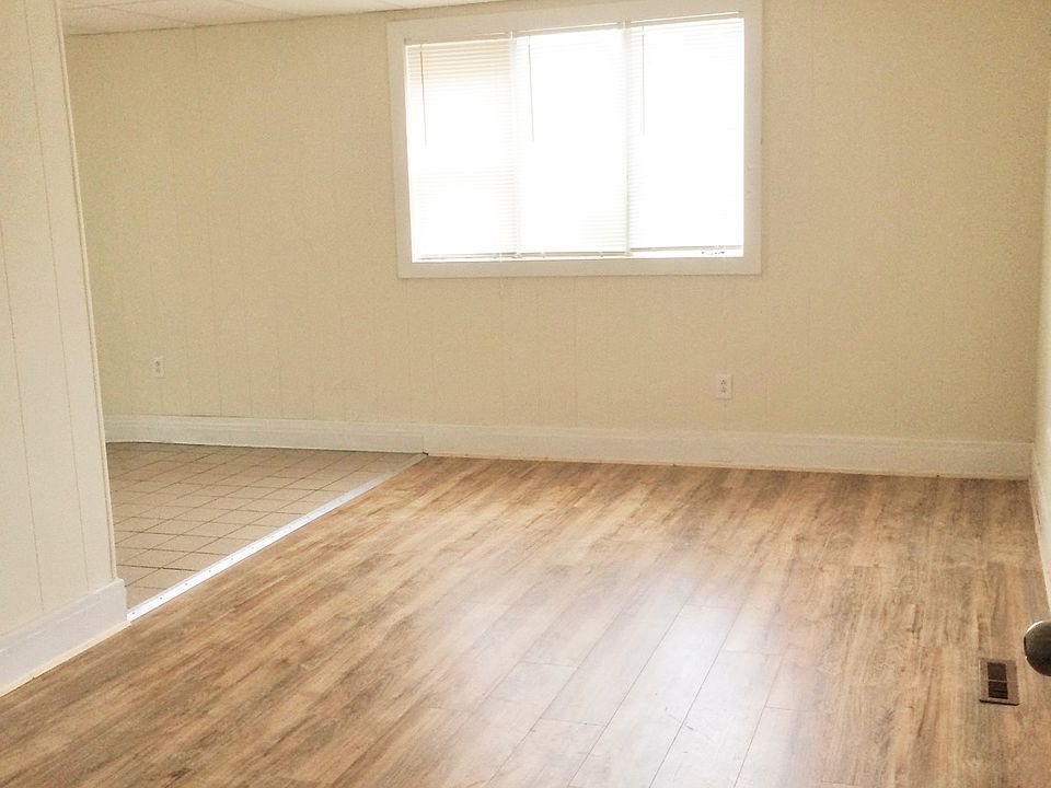 1st image of 394 W Ferry St APT 1