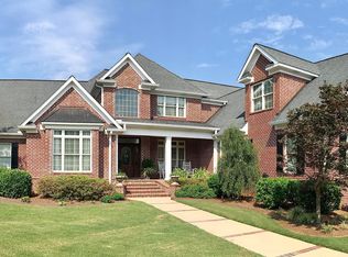 411 Valleybrook Dr, Columbus, MS 39702