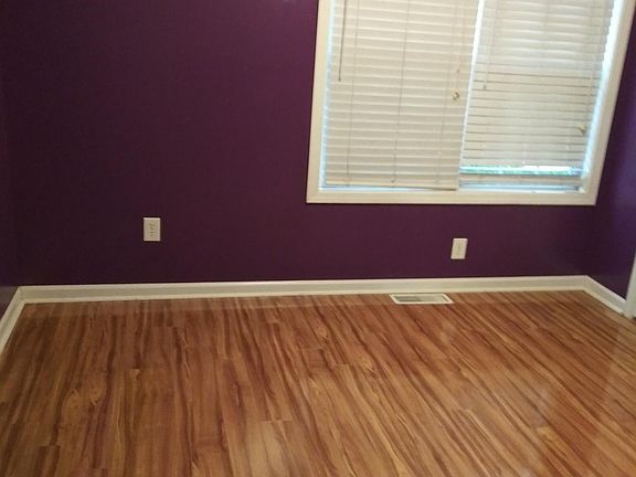 3rd image of 3412 Cool Springs Ct