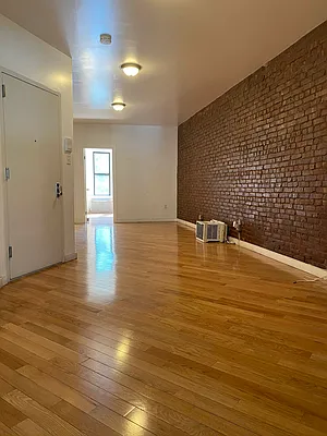 Rented by The Brokerage Group LLC | media 11