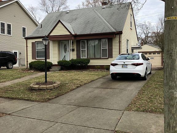 3rd image of 2128 Thomas Ave