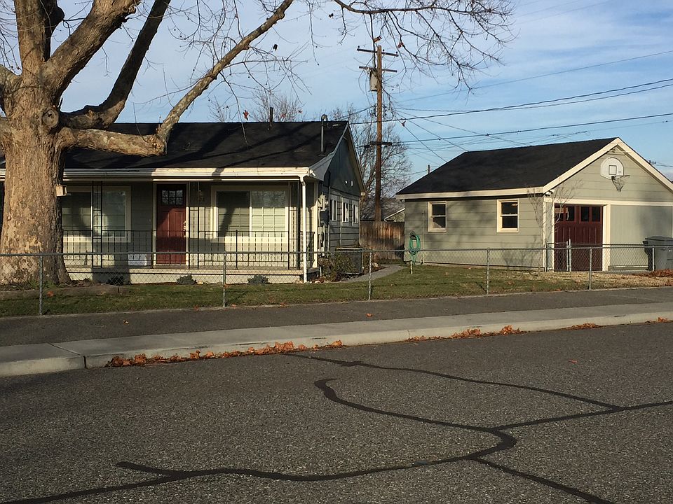 1st image of 1028 Winslow Ave