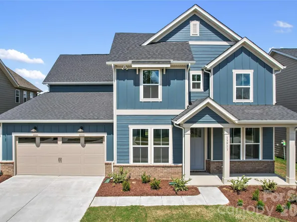 13911 Penbury Ln, Charlotte, NC 28278