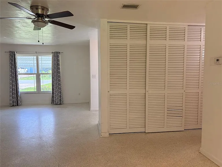 1320 Hartley Ave — Photo 4