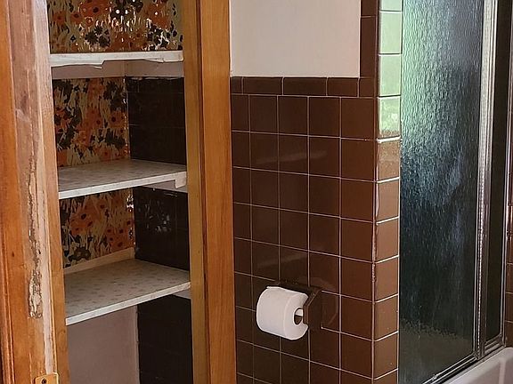 5th image of 40-04 Ditmars Blvd #2