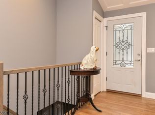 97 Minnehaha Blvd, Oakland, NJ 07436