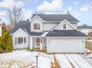 5507 N Deerfield Ct, Peoria, IL 61615