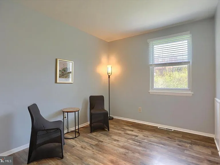 4411 Falls Bridge Dr #B — Photo 7