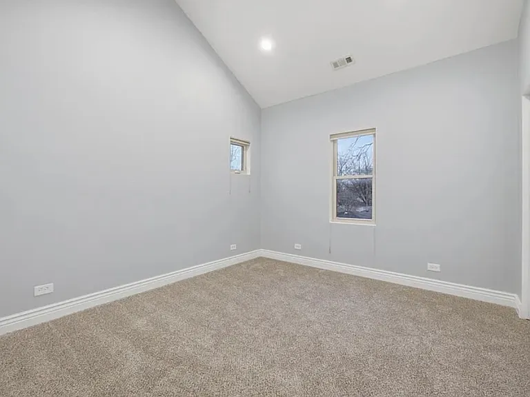 4545 N Lawndale Ave — Photo 10