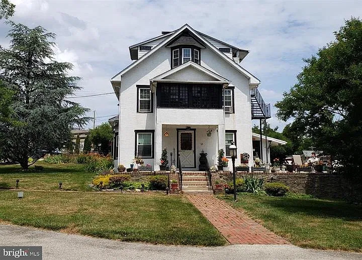 1 bed, $1,100 — Photo 1