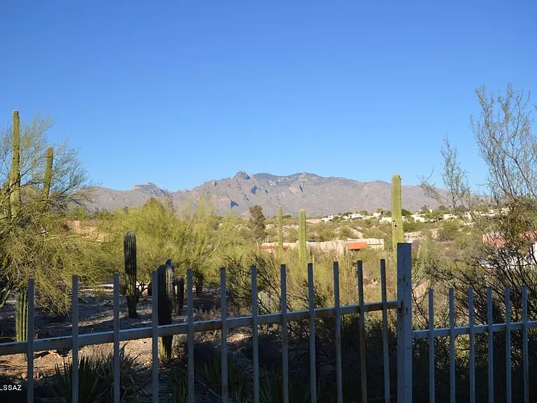 5050 N Hillcrest Dr — Photo 14