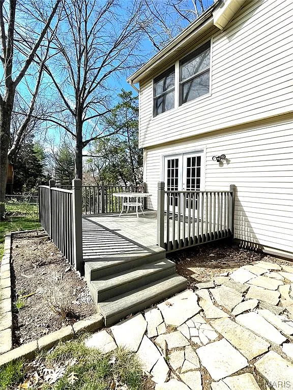 4 bed, 2.5 bath, 2210 sqft, $2,800 — Photo 3