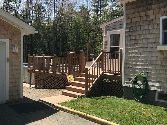 Two level deck