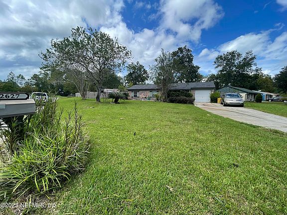 2nd image of 2627 PINEWOOD Boulevard