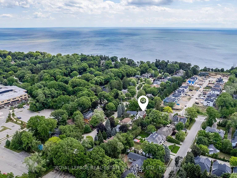 335 Lakeshore Rd W — Photo 49