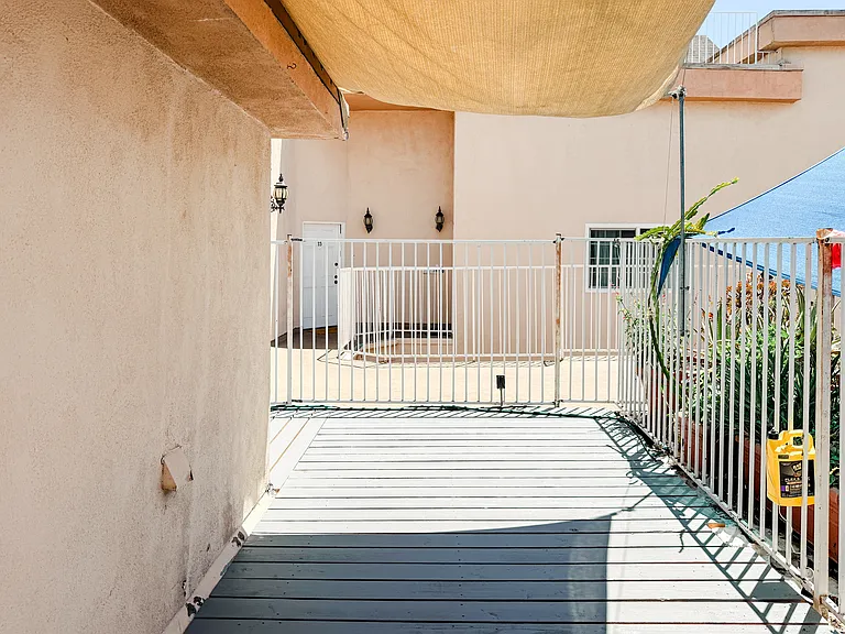 4334 Laurel Canyon Blvd #1 — Photo 12
