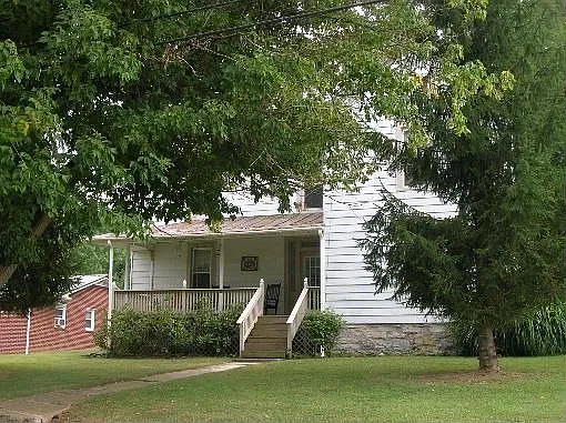 429 Parsonage Ave photo 1