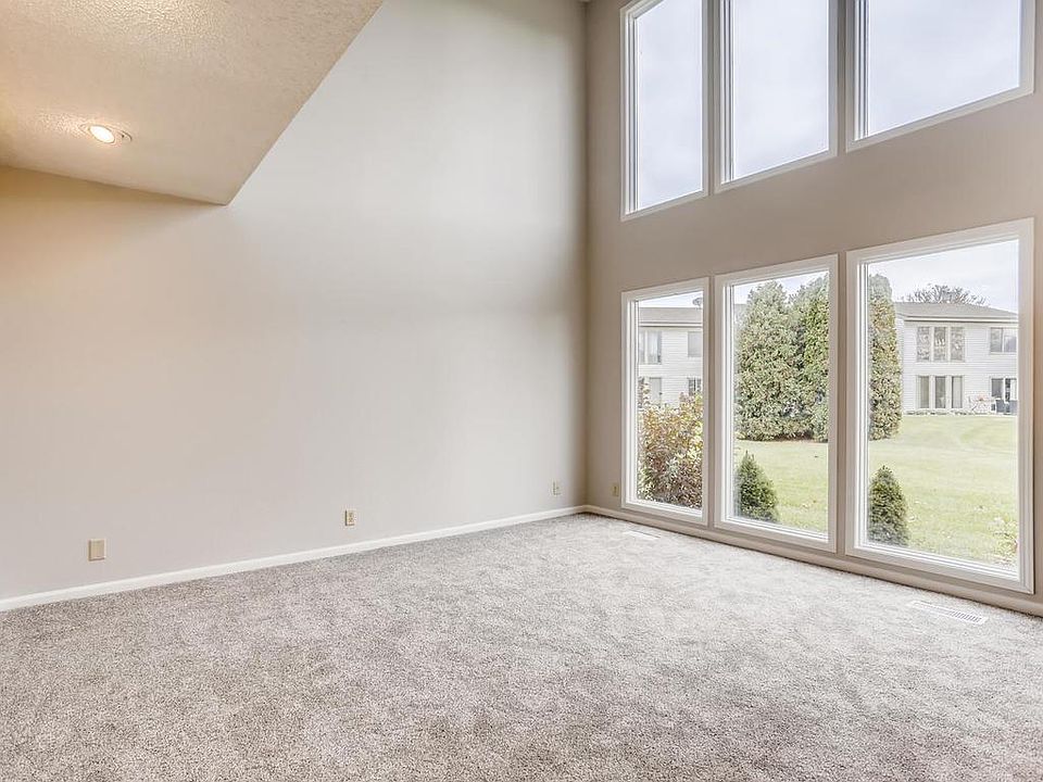 1st image of 1804 Fairway Dr #1804