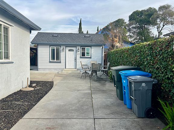 2nd image of 22 Sunnyslope Ave