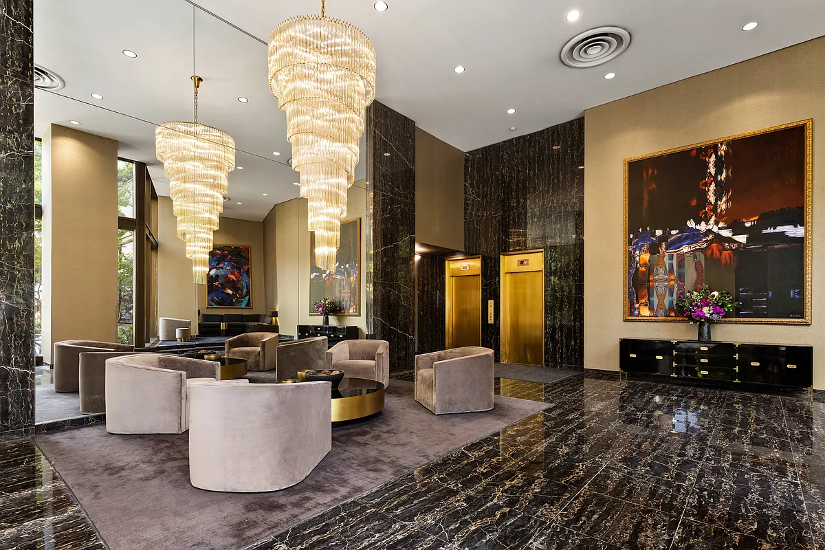 ノスタルジー21 167 East 61st Street #21D in Lenox Hill, Manhattan | StreetEasy