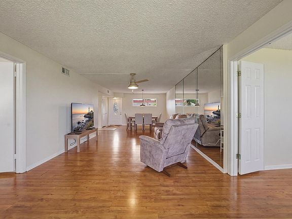 3rd image of 9720 S Hollybrook Lake Drive #205