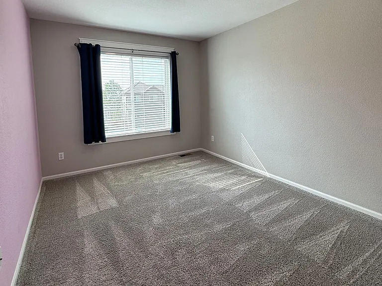 2390 Broadleaf Loop — Photo 30
