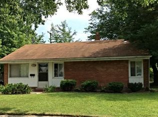 11180 Unity Dr, Warren, MI 48089