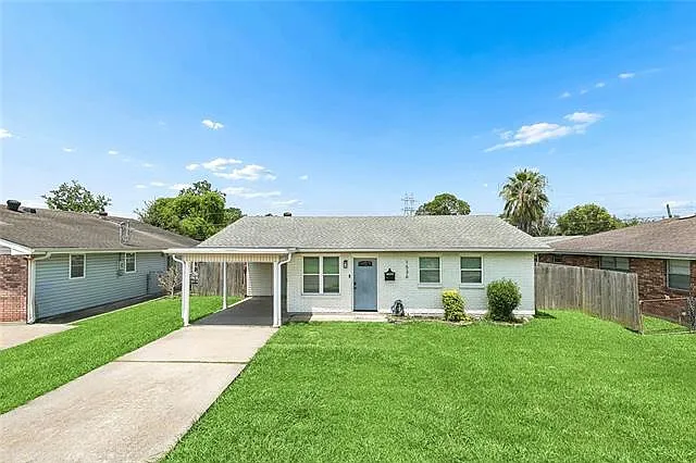 1536 Redwood Dr