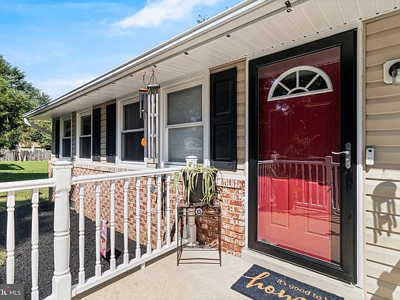 3rd image of 12418 Channelview Dr