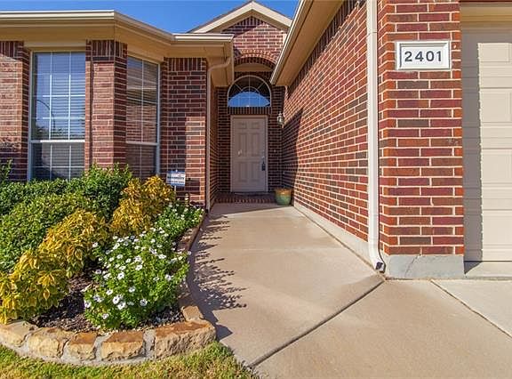 2nd image of 2401 Priscella Dr
