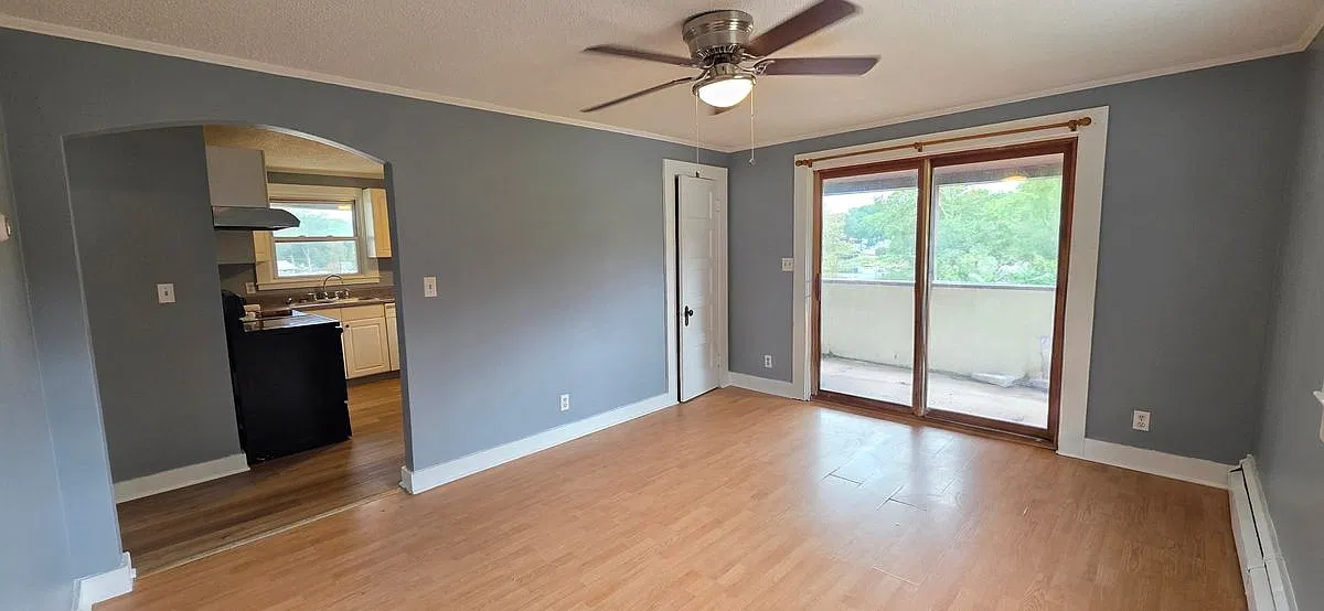 2 bed, 1.0 bath, 674 sqft, $1,850 — Photo 3
