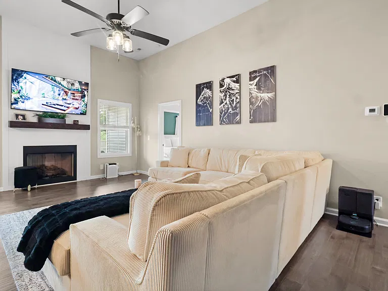 1278 Magnum Dr — Photo 17