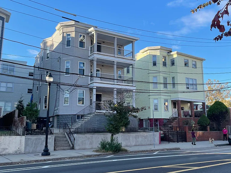 40 Temple St #3 — Photo 11