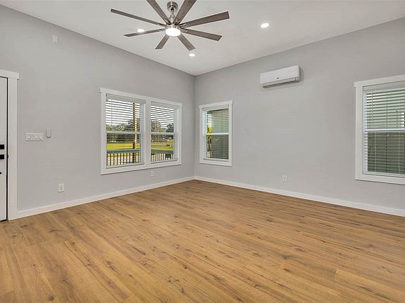 4th image of 602 Q St
