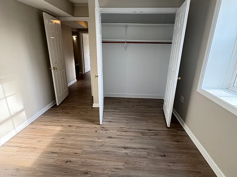 208 S Cherry St #4 — Photo 12