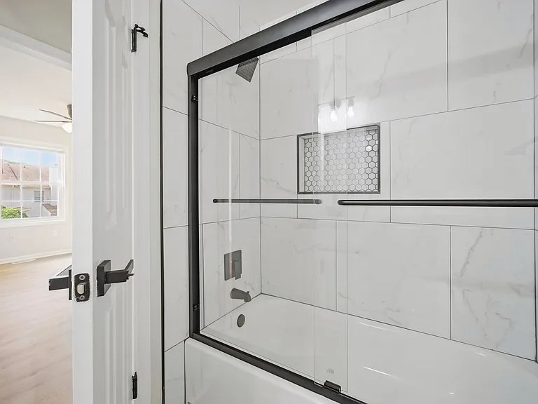 5589 Campus Dr #1 — Photo 6