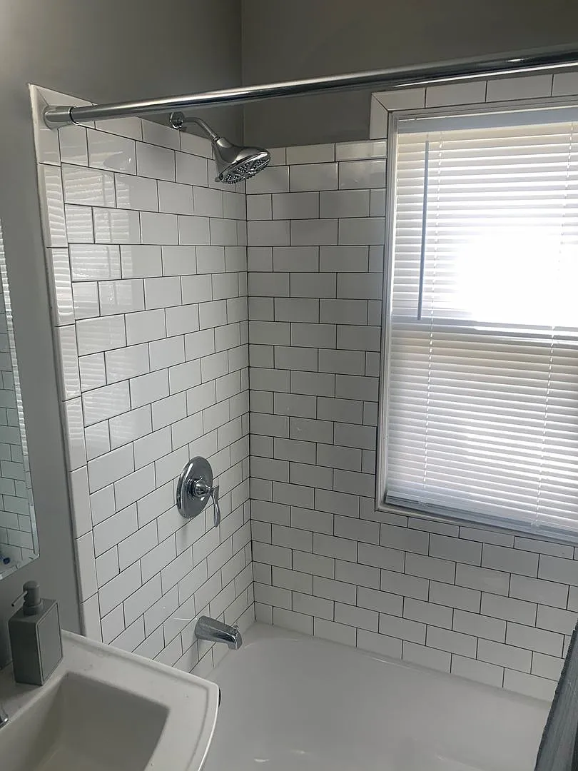 Cozy 2 Bedroom 1 Bathroom Home in South Minneapolis! — Photo 4